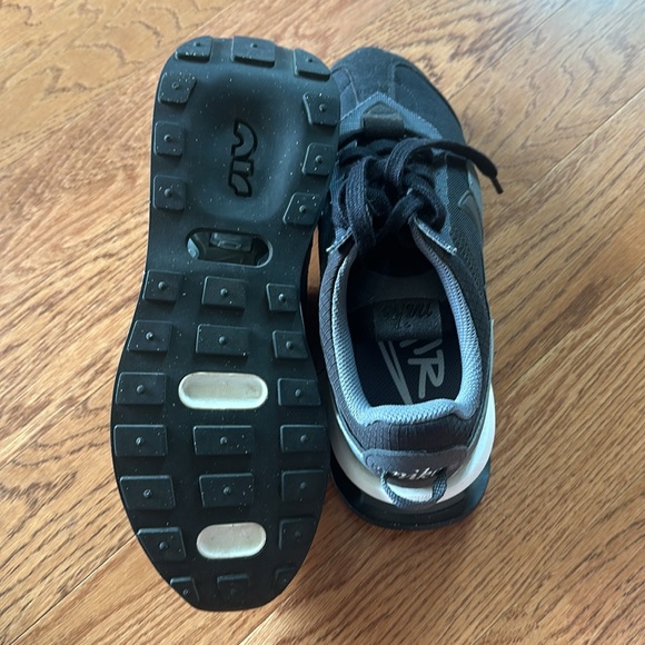 Nike Air Max Pre-Day - Picture 4 of 7